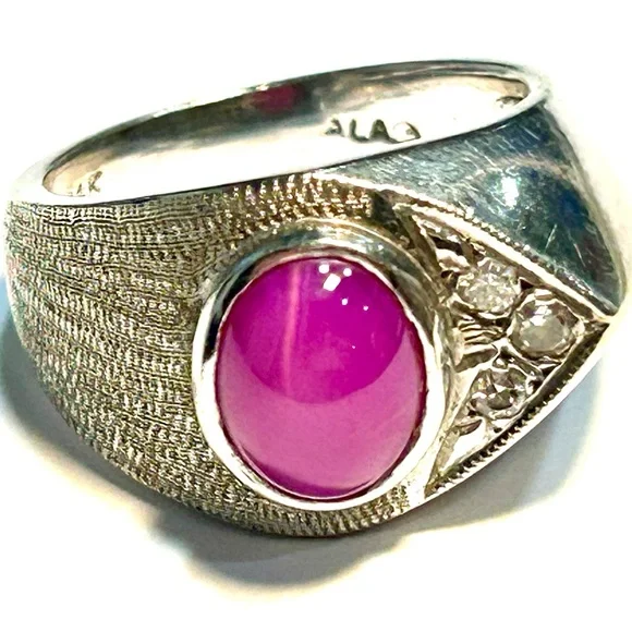 Vintage 14K White Gold Ruby Ring 6.5” Rare Design - Picture 3 of 8